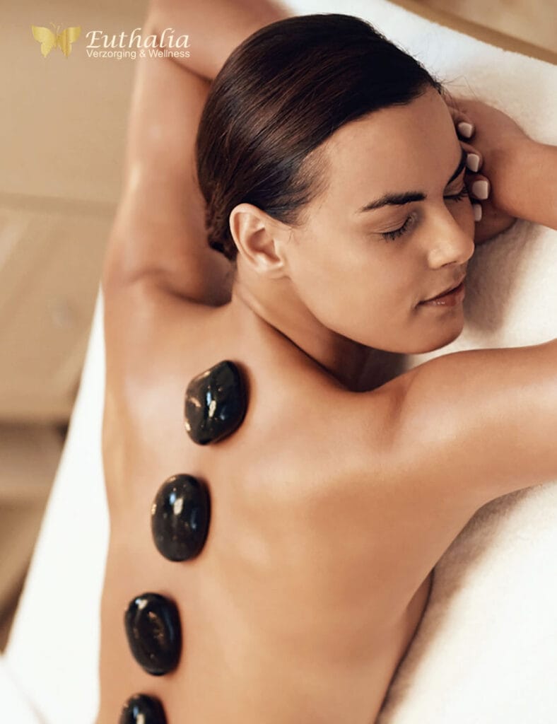 Euthalia-Verzoging-Wellness-All-Inclusief-Hotstone-Massage.jpg